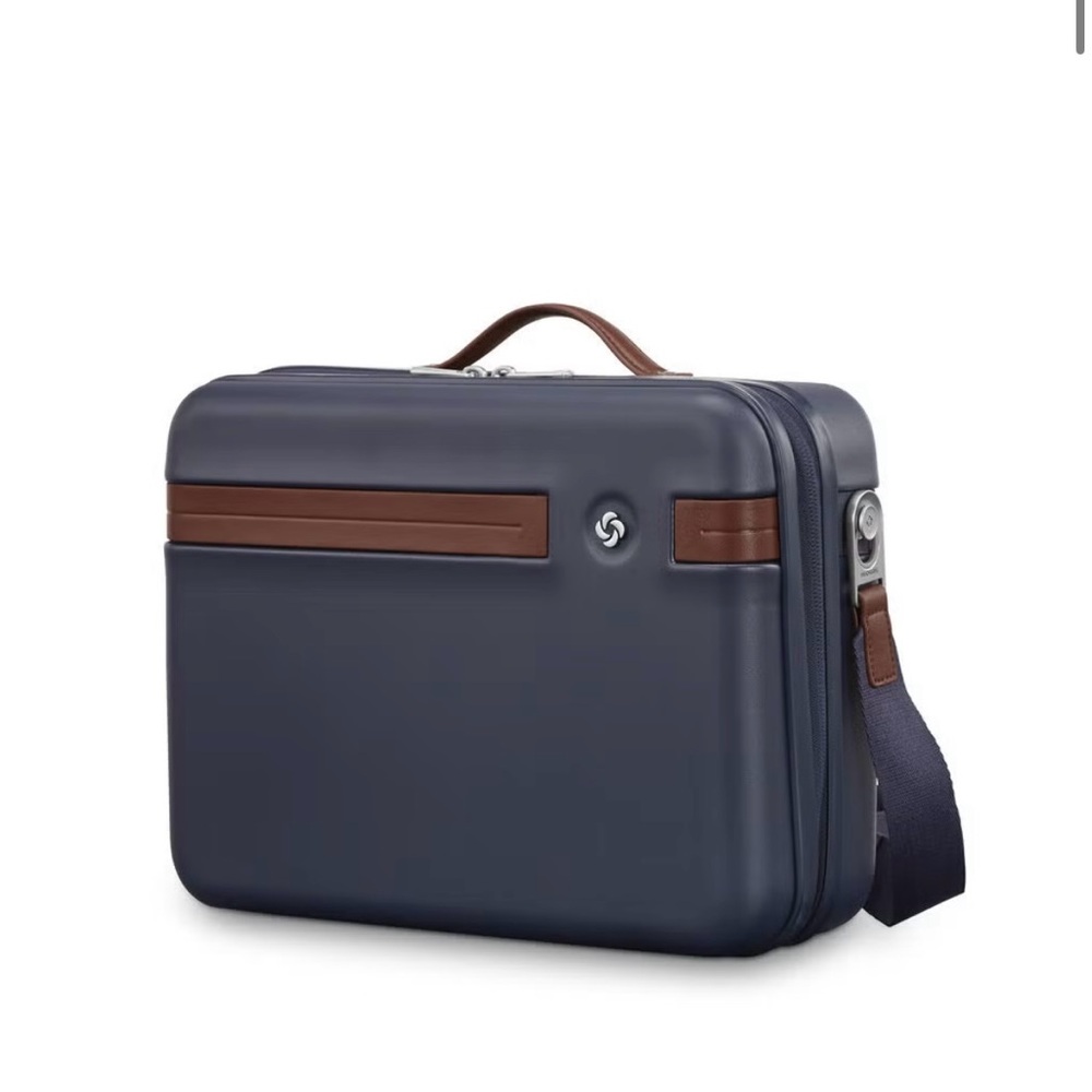Samsonite Train case